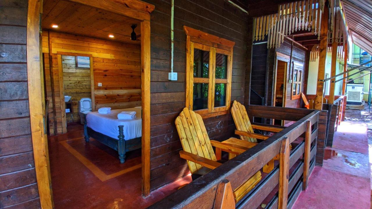 Shunyachi Lotusfeet Hotel Morjim Exterior photo